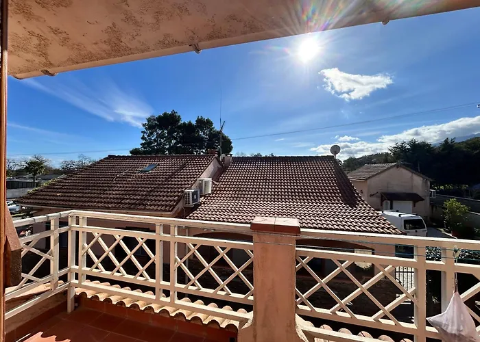 Holiday home Maison 5 Min De La Et A Pieds, Tt Confort Poggio Mezzana